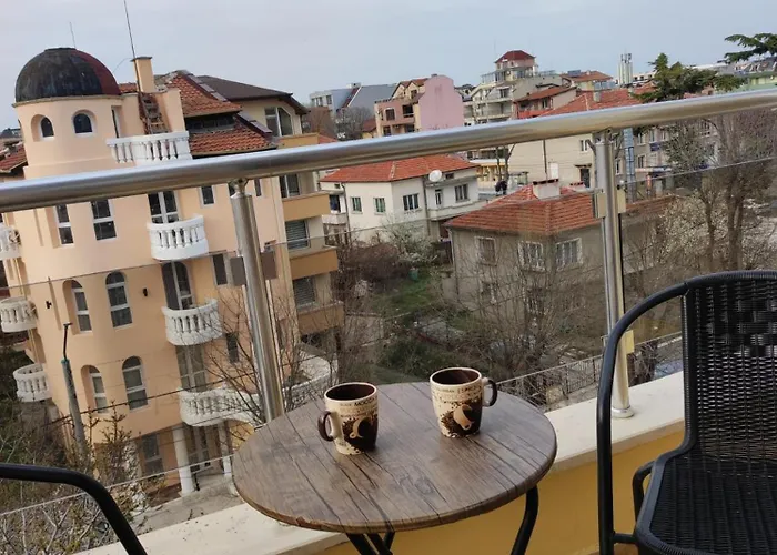 Lejlighed - студио в кв сарафово с морски изглед *